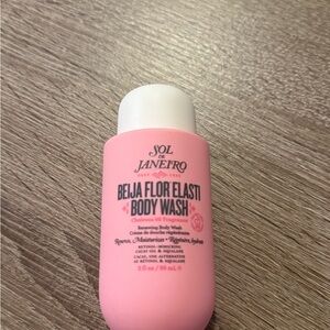 Sol de Janeiro Pink Beija Flor Body Wash